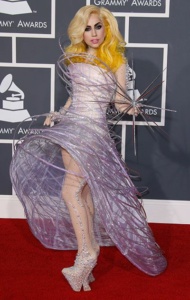 grammys-red-carper-lgaga